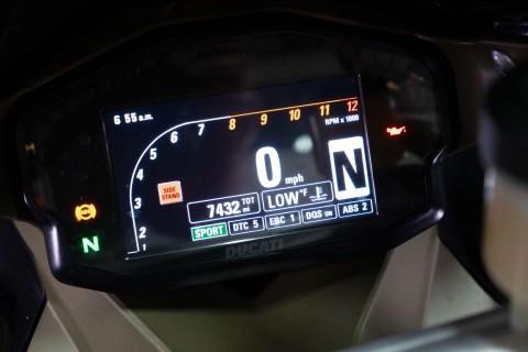 2012 Ducati 1199 Panigale S Tricolore in Sacramento, California - Photo 16