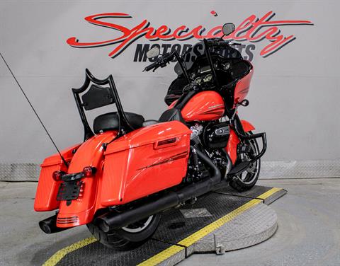 2017 Harley-Davidson Road Glide® Special in Sacramento, California - Photo 5