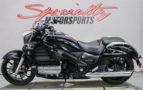 2014 Honda Gold Wing® Valkyrie® in Sacramento, California - Photo 8