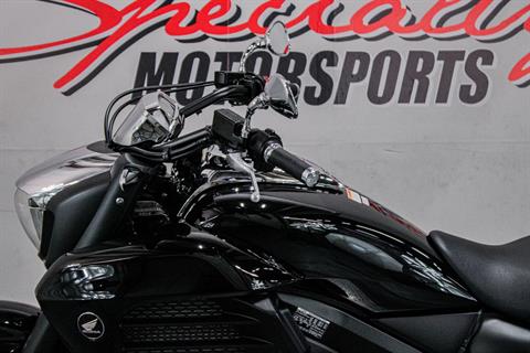 2014 Honda Gold Wing® Valkyrie® in Sacramento, California - Photo 9