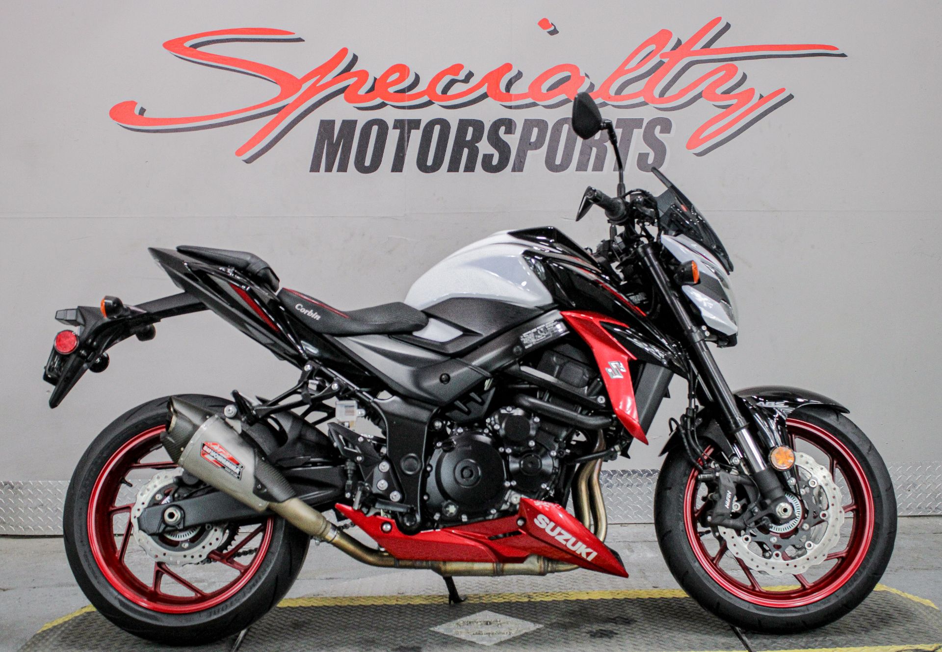 Suzuki GSX-S750 Image