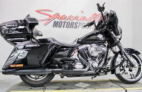 2014 Harley-Davidson Street Glide® in Sacramento, California - Photo 16