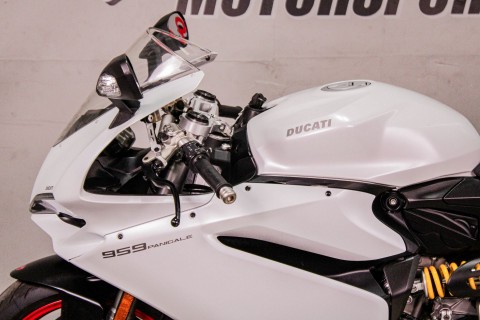 2017 Ducati Superbike 959 Panigale (US version) in Sacramento, California - Photo 9