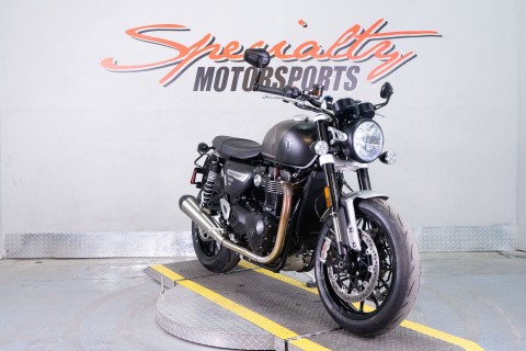 2024 Triumph Speed Twin 1200 in Sacramento, California - Photo 2