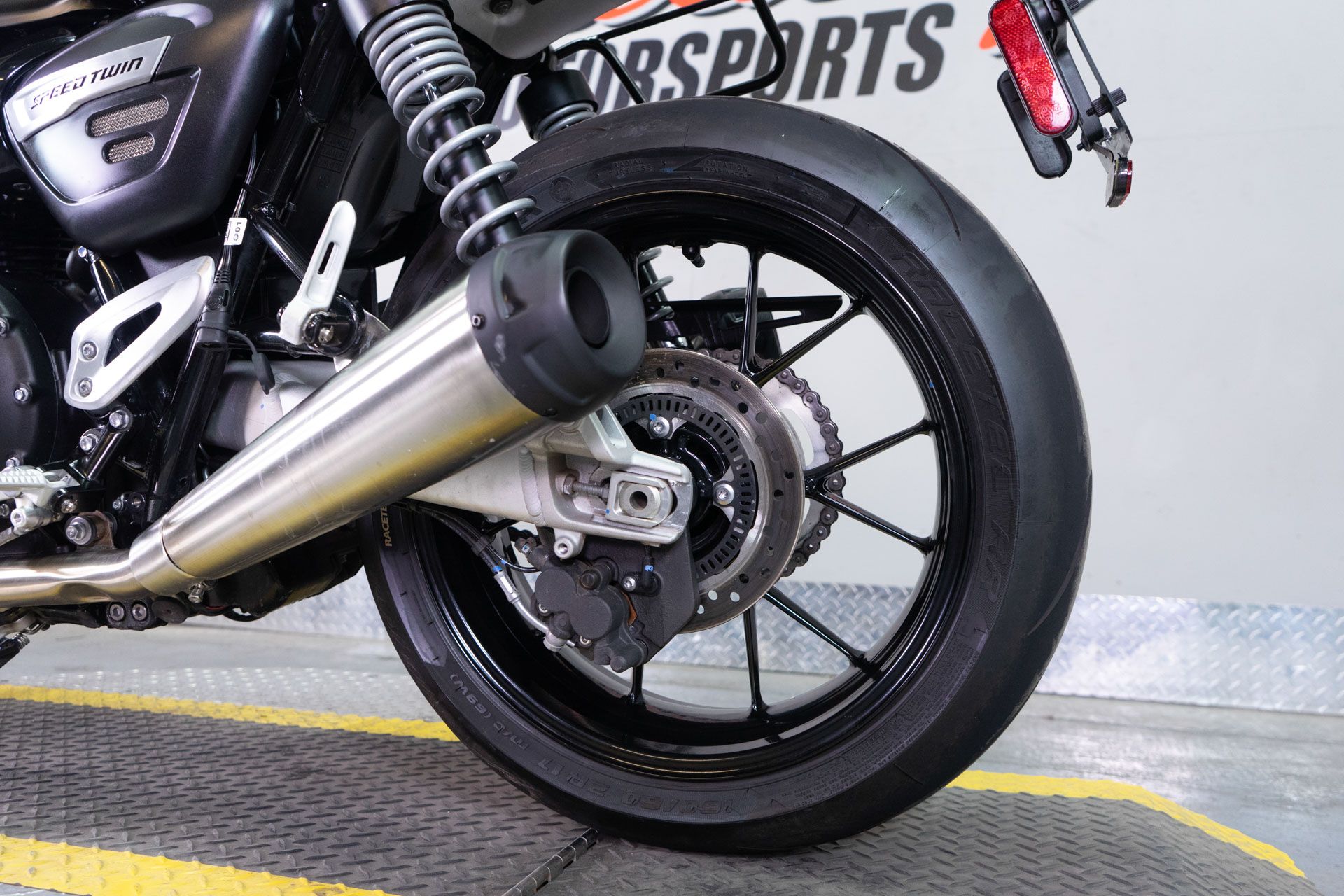 2024 Triumph Speed Twin 1200 in Sacramento, California - Photo 10