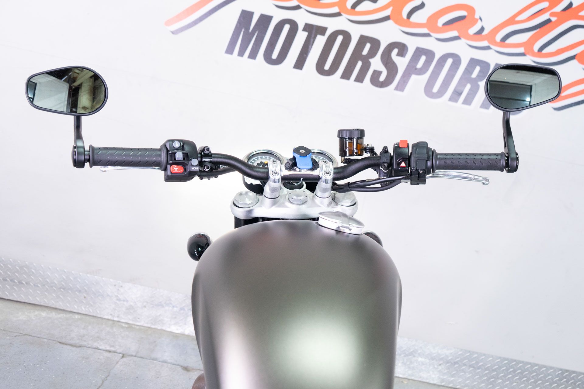 2024 Triumph Speed Twin 1200 in Sacramento, California - Photo 15