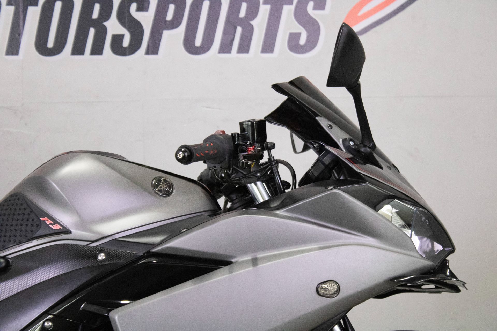 2016 Yamaha YZF-R3 in Sacramento, California - Photo 2