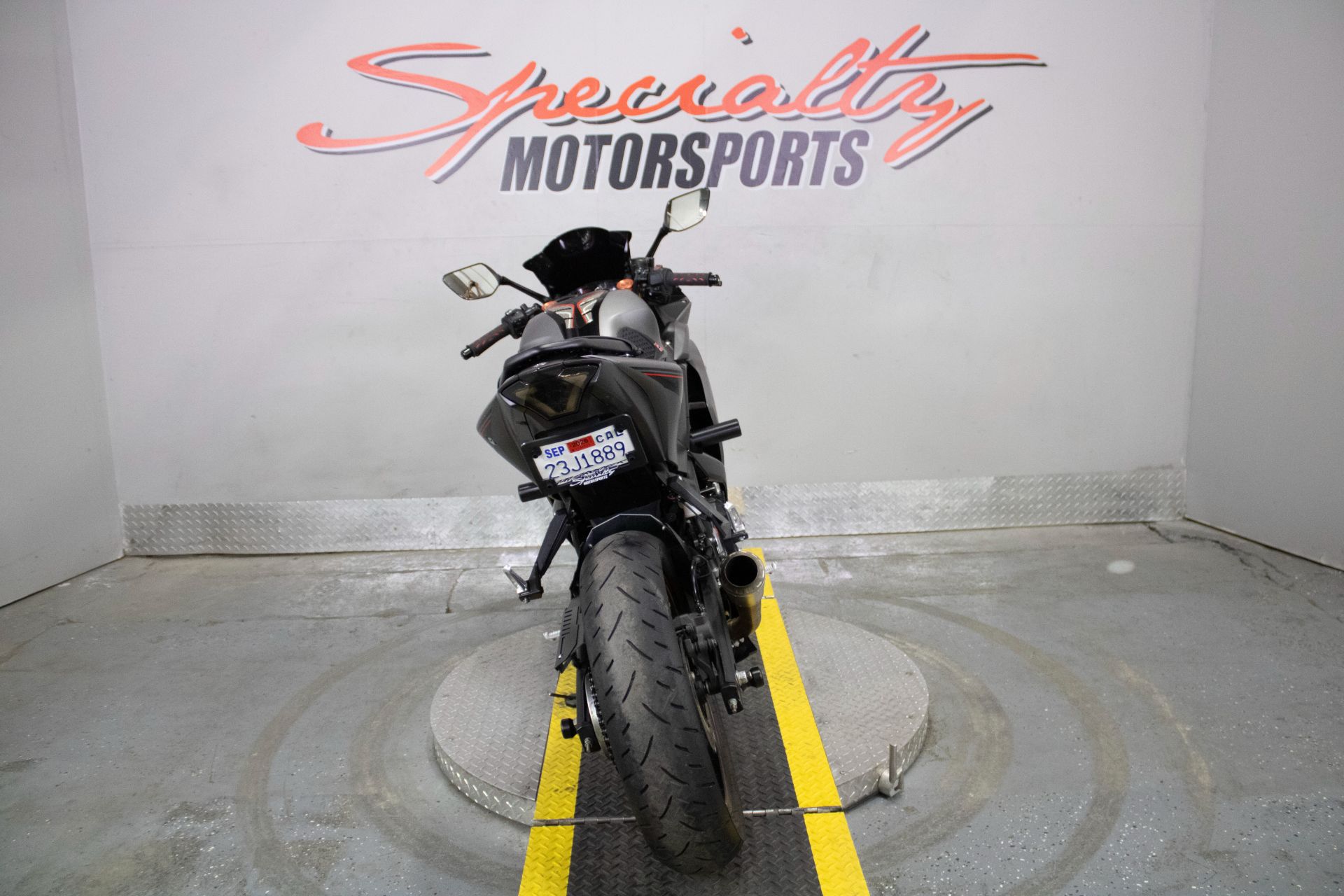 2016 Yamaha YZF-R3 in Sacramento, California - Photo 6