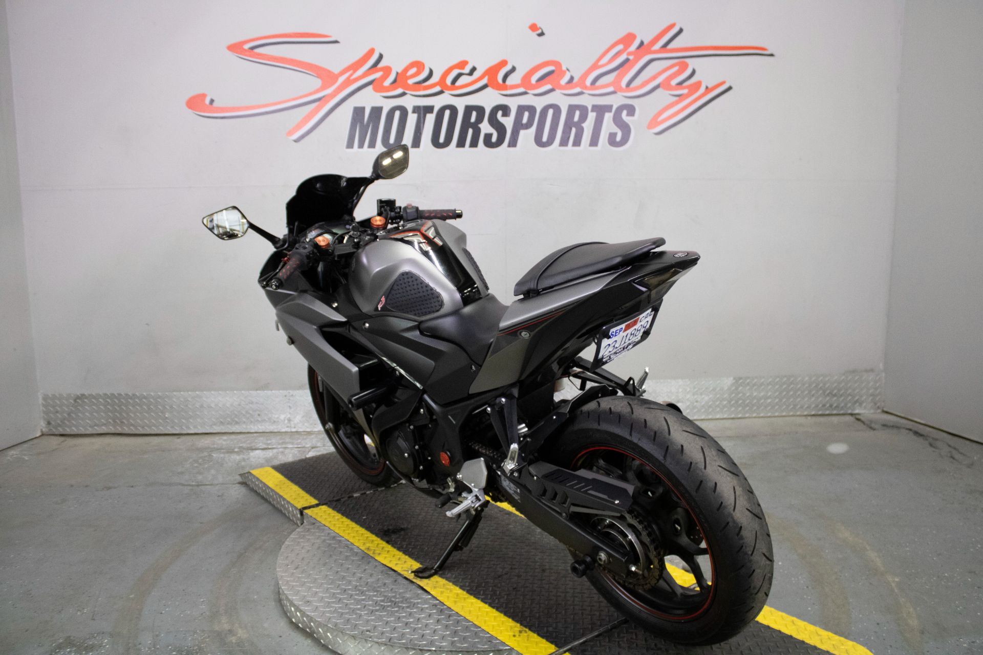 2016 Yamaha YZF-R3 in Sacramento, California - Photo 7