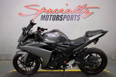 2016 Yamaha YZF-R3 in Sacramento, California - Photo 8