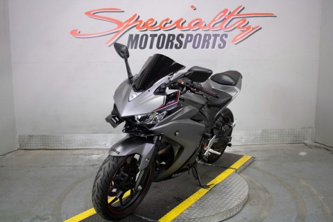 2016 Yamaha YZF-R3 in Sacramento, California - Photo 10