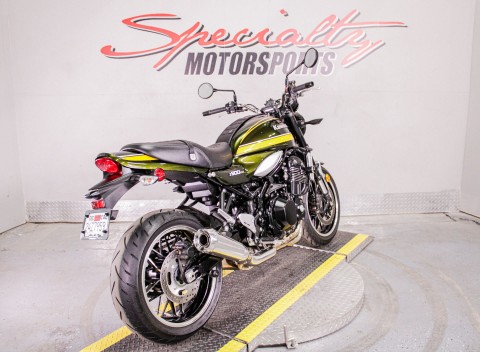 KAW042678 - 2020 - Kawasaki - Z900RS ABS Rear Right Side Angle - Photo 5