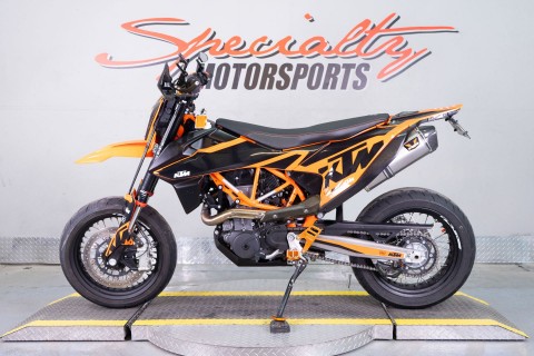 2023 KTM 690 SMC R in Sacramento, California - Photo 4
