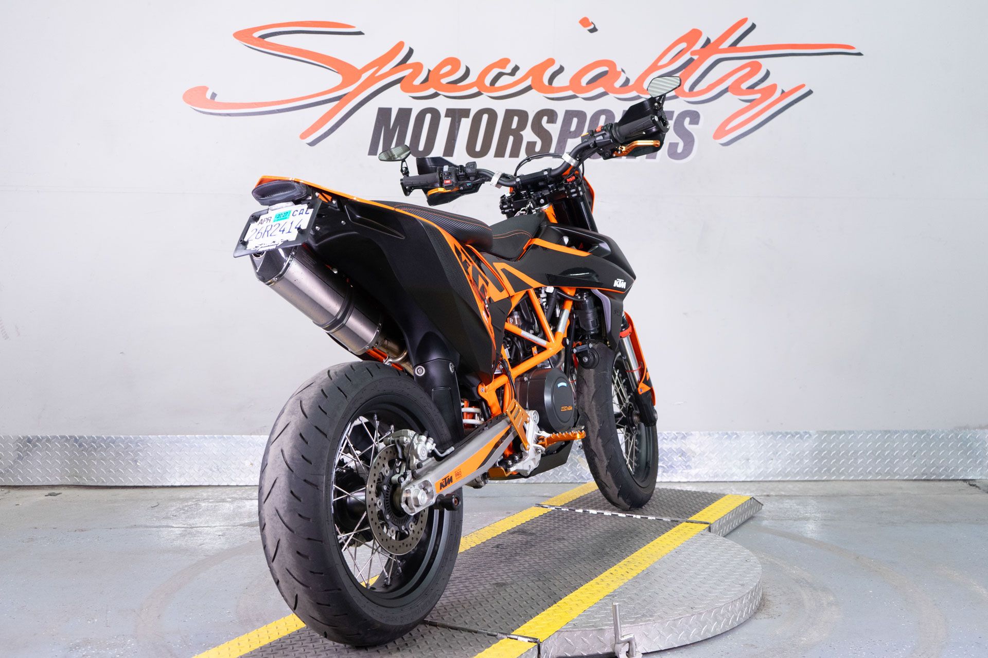 2023 KTM 690 SMC R in Sacramento, California - Photo 6