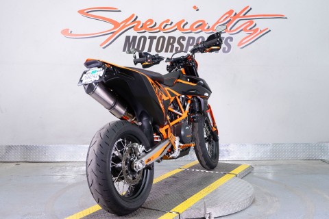 2023 KTM 690 SMC R in Sacramento, California - Photo 6