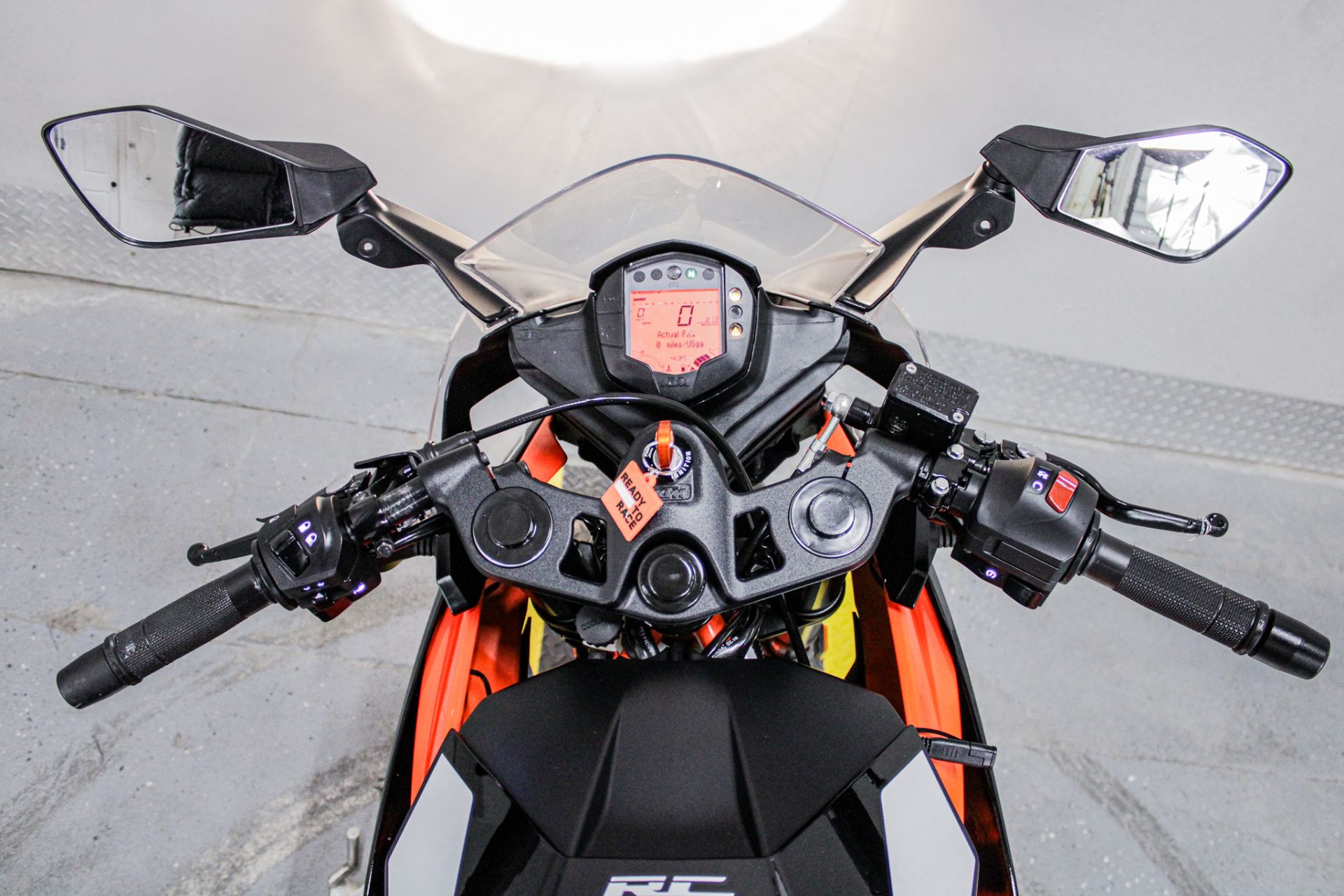 Dashboard - Photo 16