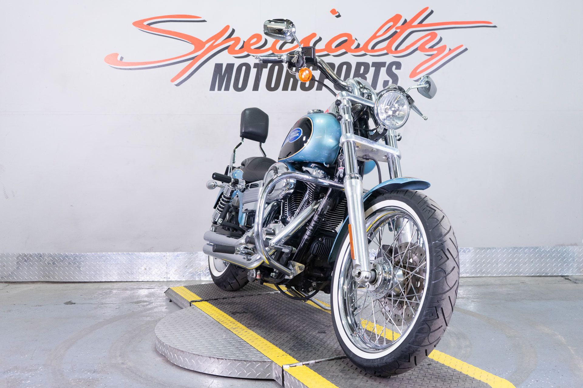 2007 Harley-Davidson Dyna® Low Rider® in Sacramento, California - Photo 2