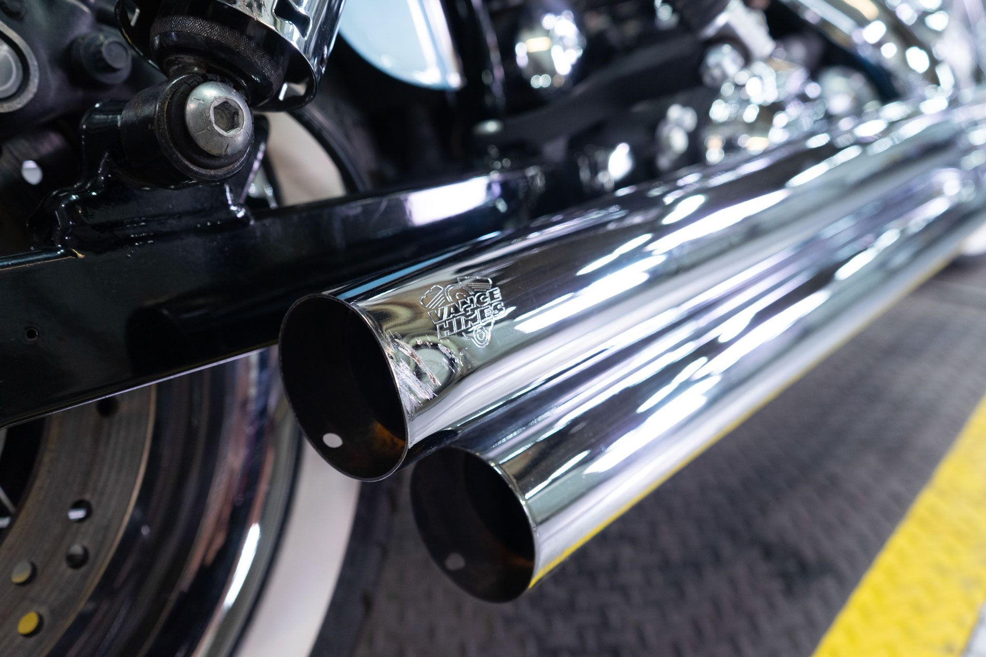 2007 Harley-Davidson Dyna® Low Rider® in Sacramento, California - Photo 9