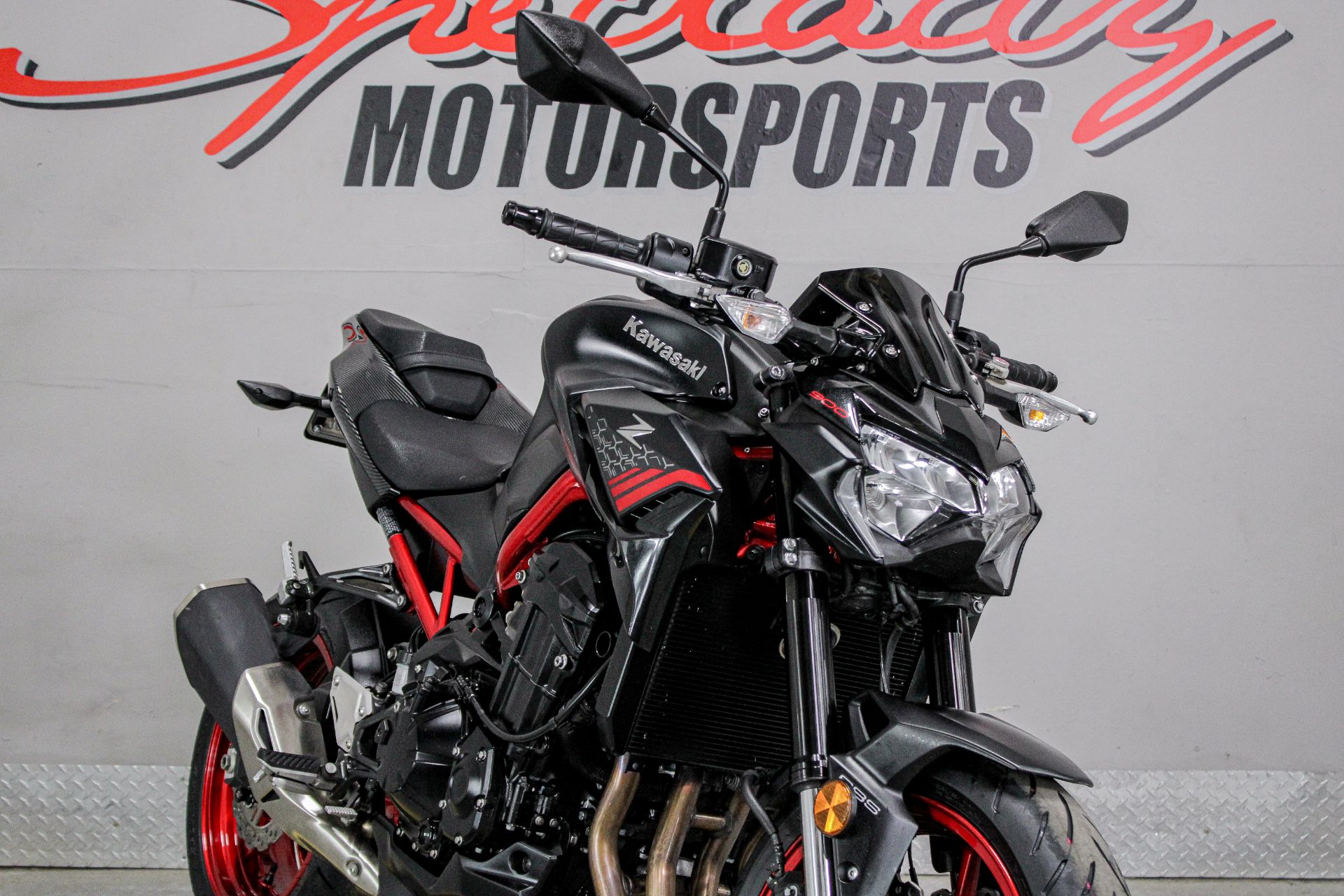 IKAZUCHIブラックエディション　Z900 2021〜2024 Kawasaki Announces Three Returning Models for 2024