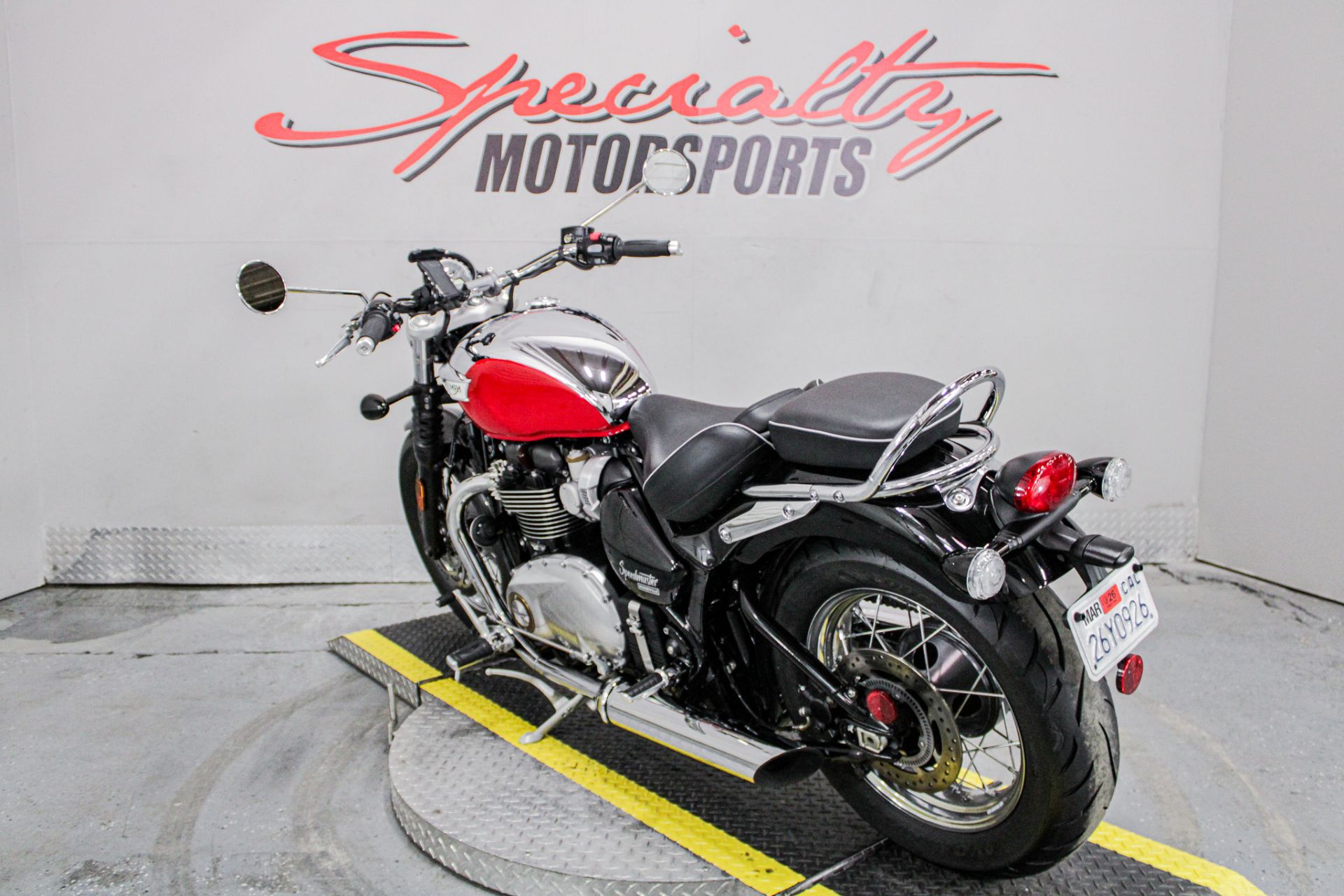 Rear Left Side Angle - Photo 7