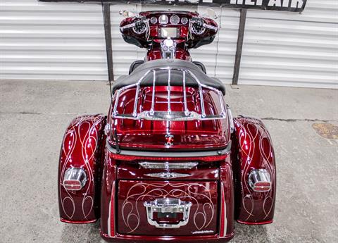 2015 Harley-Davidson Tri Glide® Ultra in Sacramento, California - Photo 17