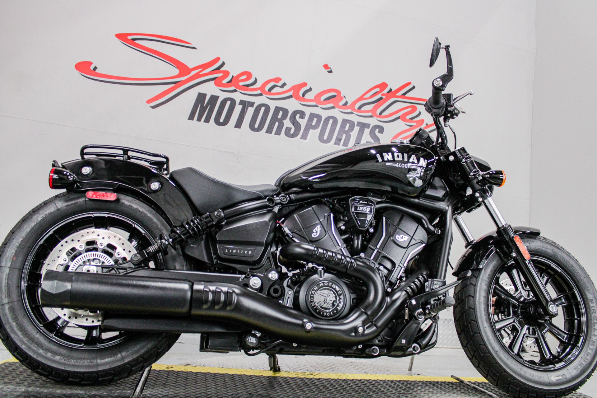 Lower Right Side Angle - Photo 15