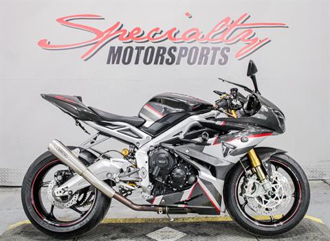 TRIAC3542 - 2020 - Triumph - Daytona Moto2 765 Limited Edition Specialty Motorsports - Photo 1