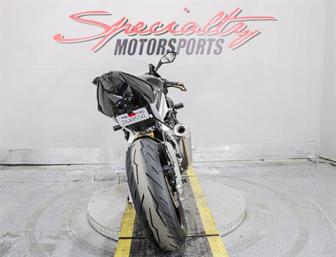 TRIAC3542 - 2020 - Triumph - Daytona Moto2 765 Limited Edition Rear View - Photo 6