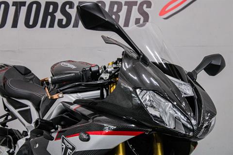 TRIAC3542 - 2020 - Triumph - Daytona Moto2 765 Limited Edition Front Right Zoomed In - Photo 14