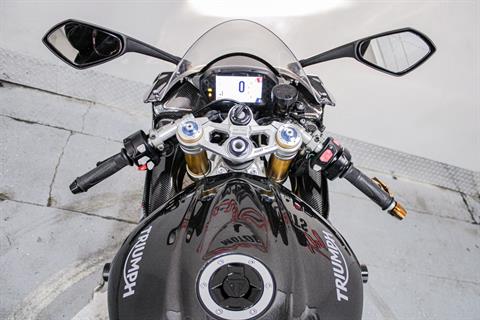 TRIAC3542 - 2020 - Triumph - Daytona Moto2 765 Limited Edition  Dashboard - Photo 17