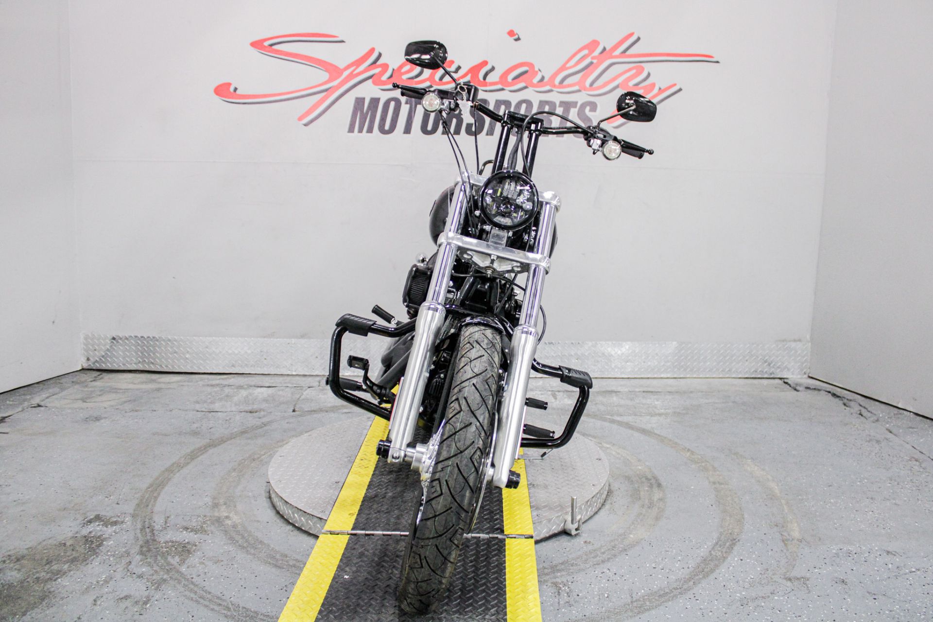 2010 Harley-Davidson Dyna® Wide Glide® in Sacramento, California - Photo 12