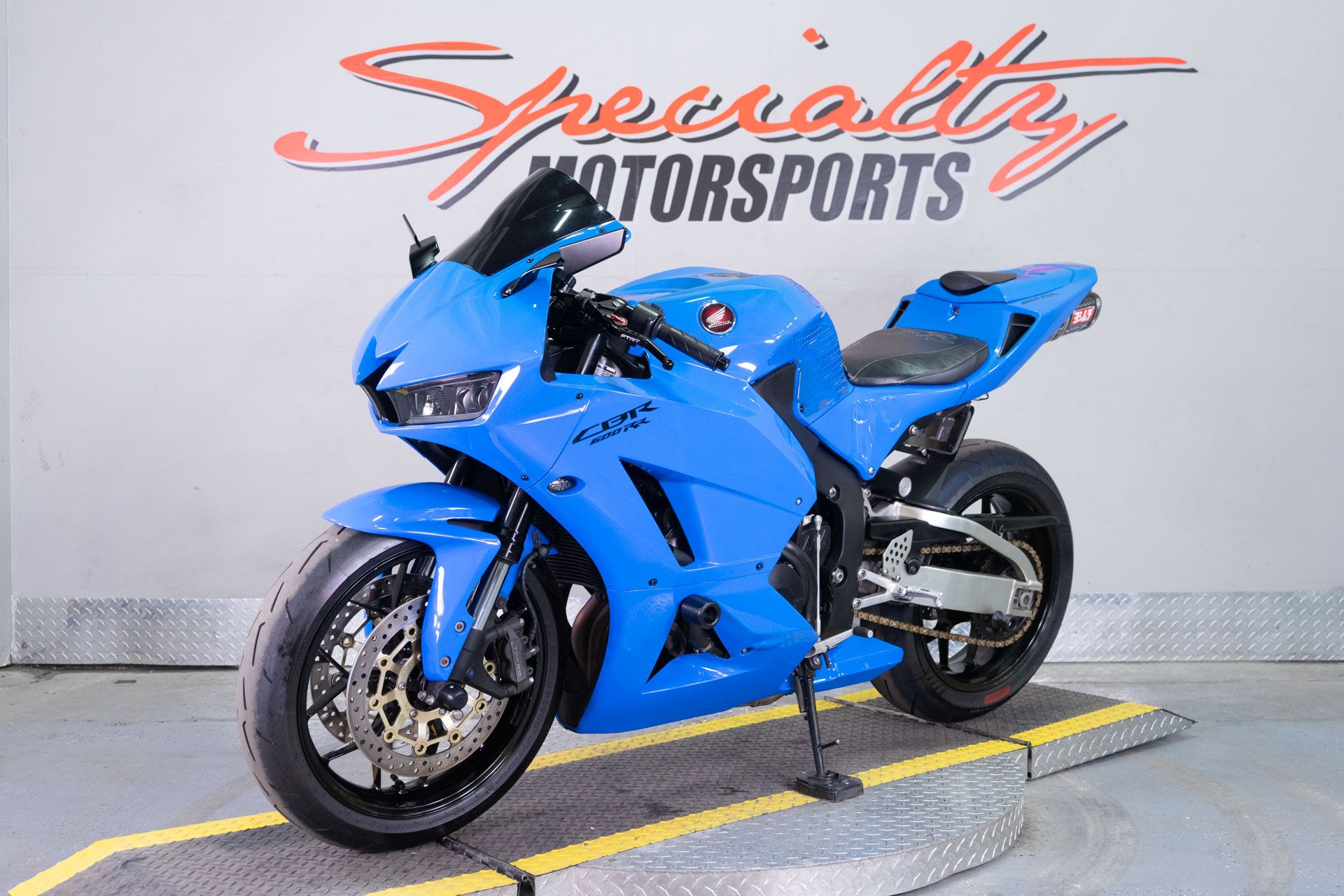 2015 Honda CBR®600RR in Sacramento, California - Photo 3