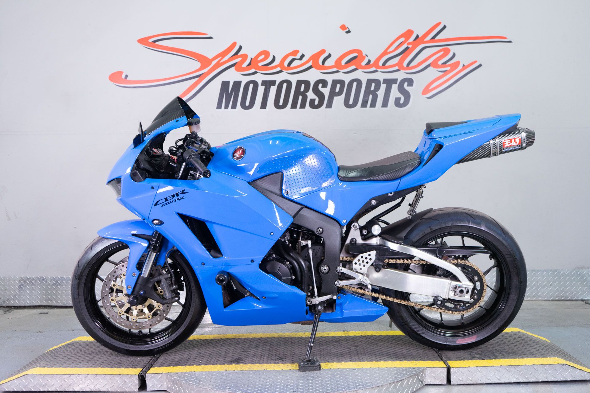 2015 Honda CBR®600RR in Sacramento, California - Photo 4