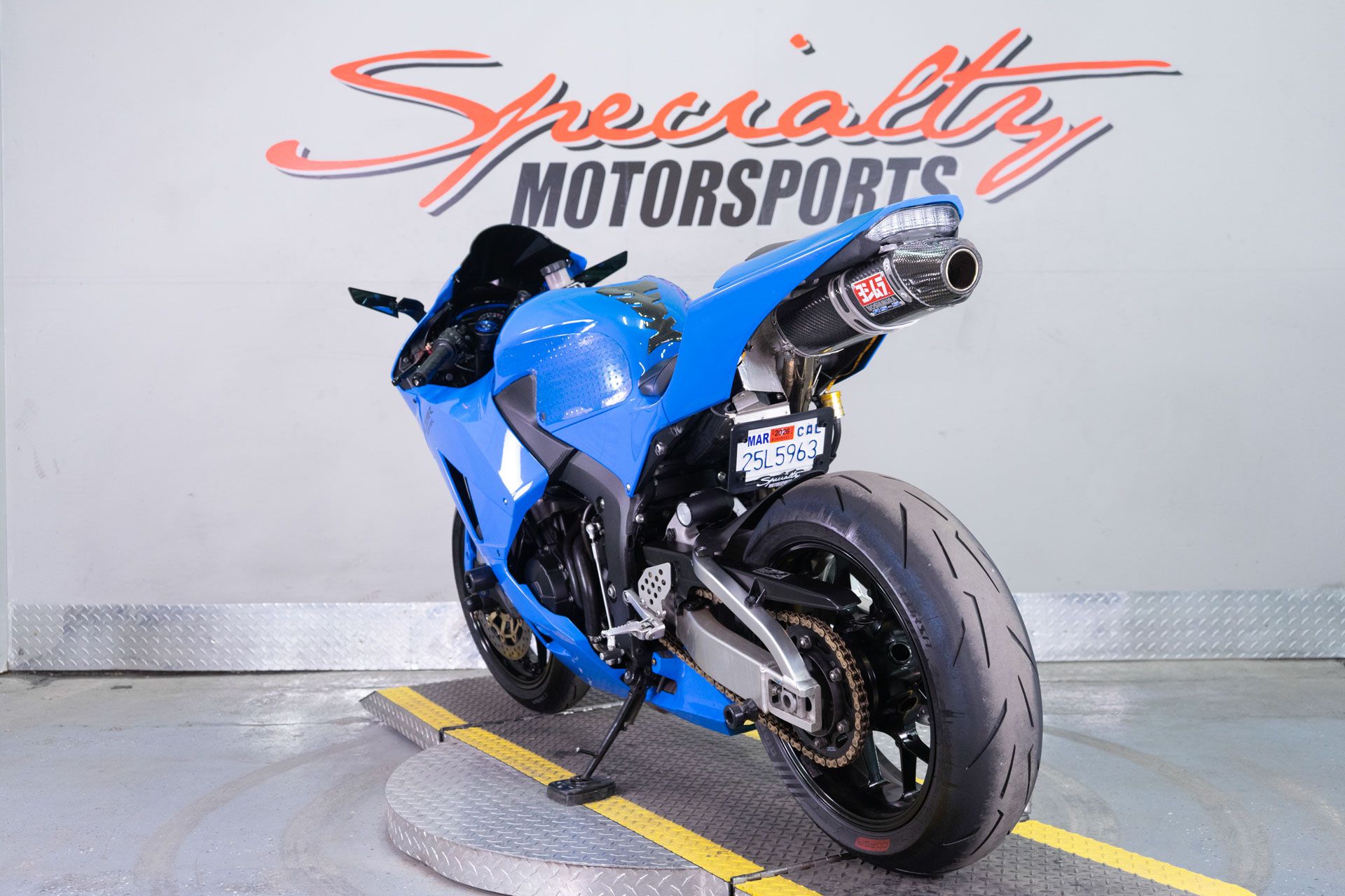 2015 Honda CBR®600RR in Sacramento, California - Photo 5