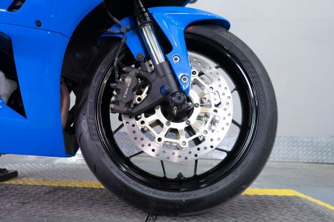 2015 Honda CBR®600RR in Sacramento, California - Photo 7