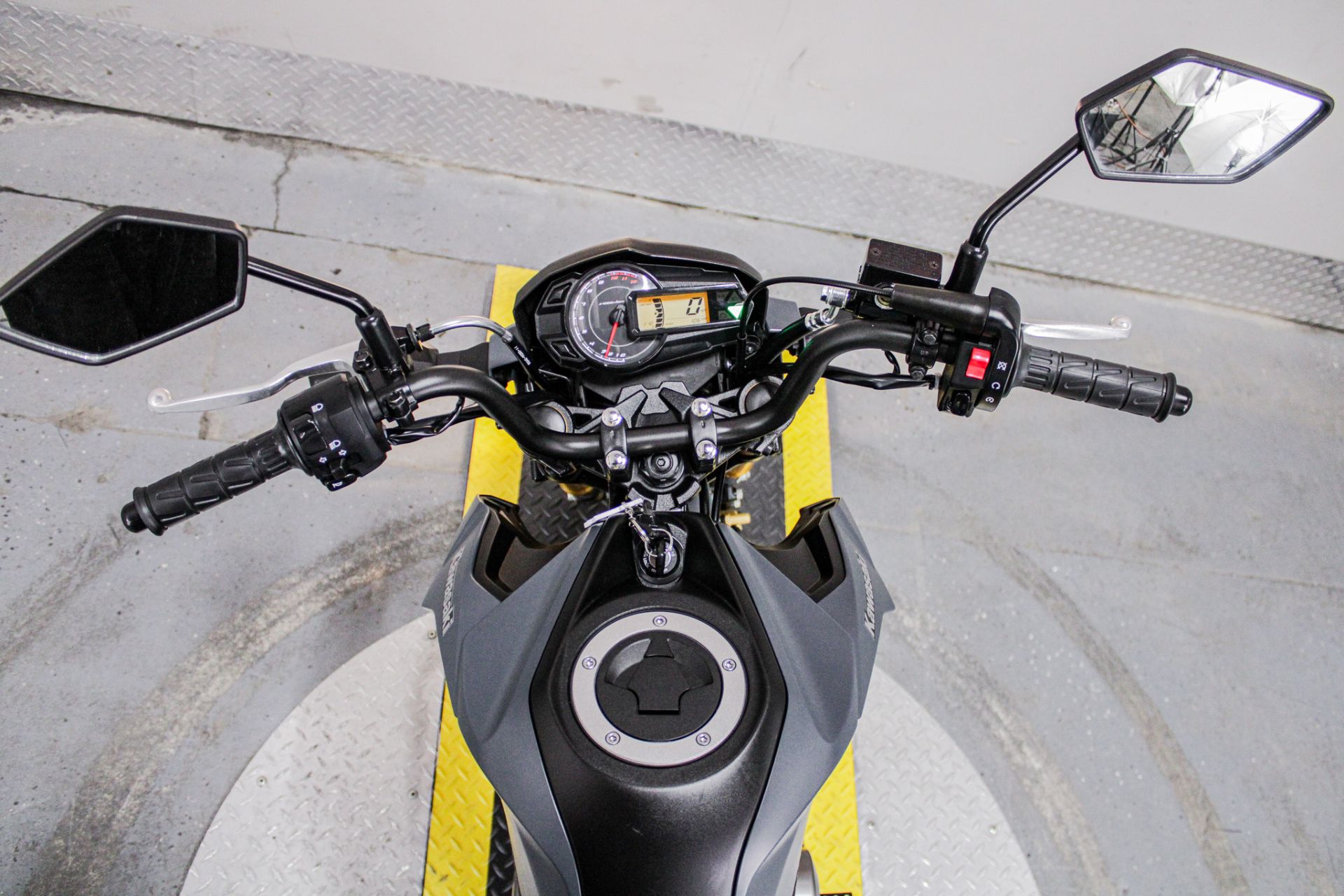 Dashboard - Photo 16