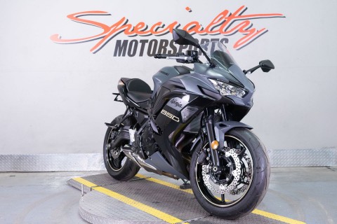 2024 Kawasaki Ninja 650 in Sacramento, California - Photo 2