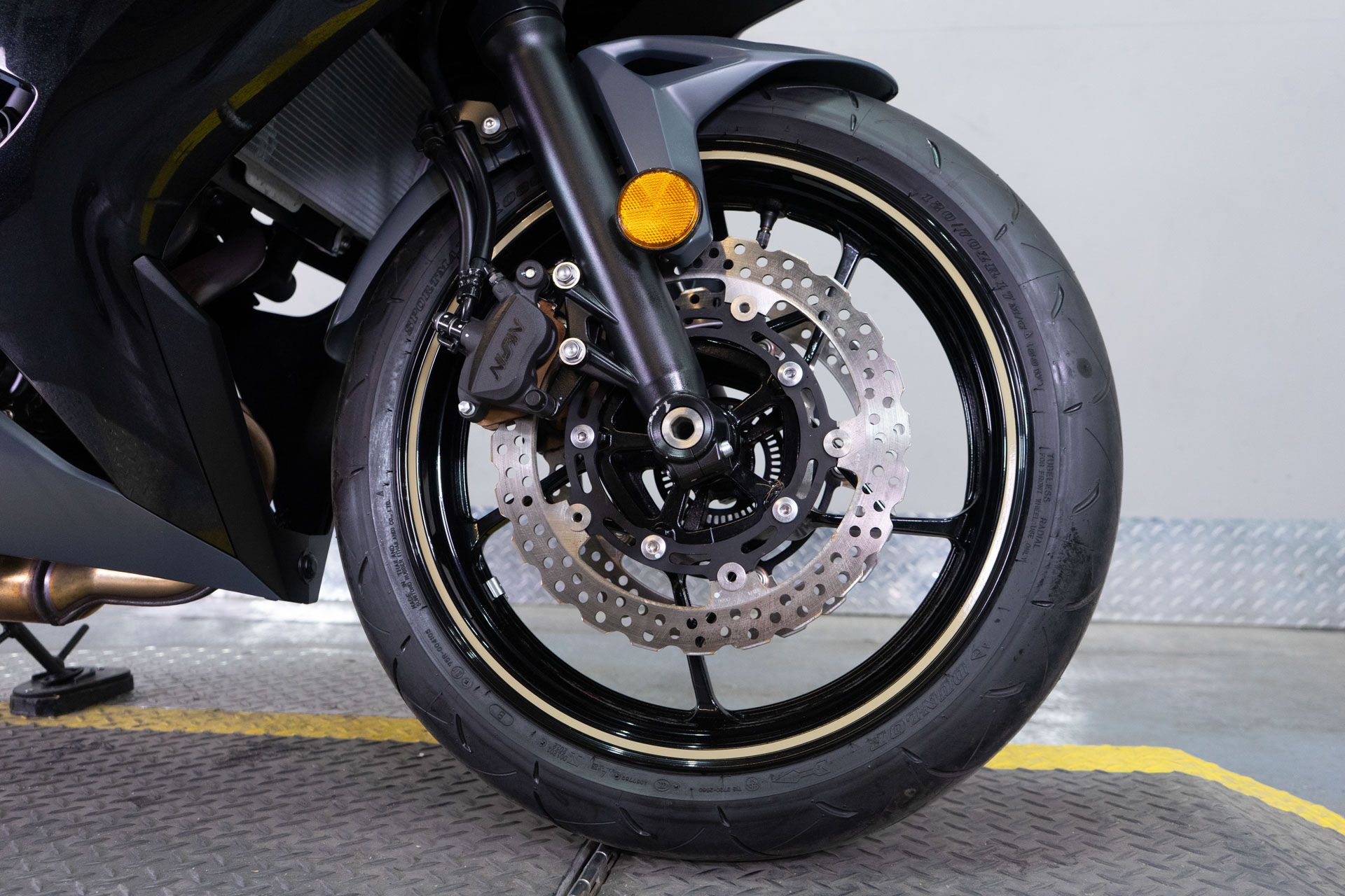 2024 Kawasaki Ninja 650 in Sacramento, California - Photo 7