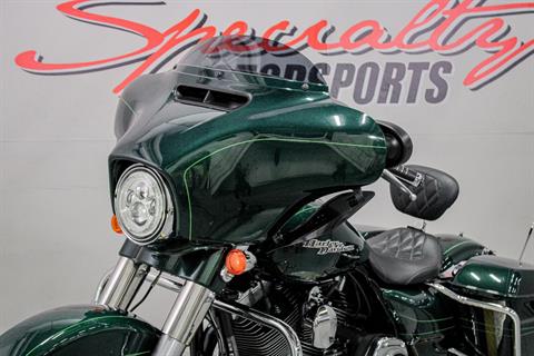 2016 Harley-Davidson Street Glide® Special in Sacramento, California - Photo 11