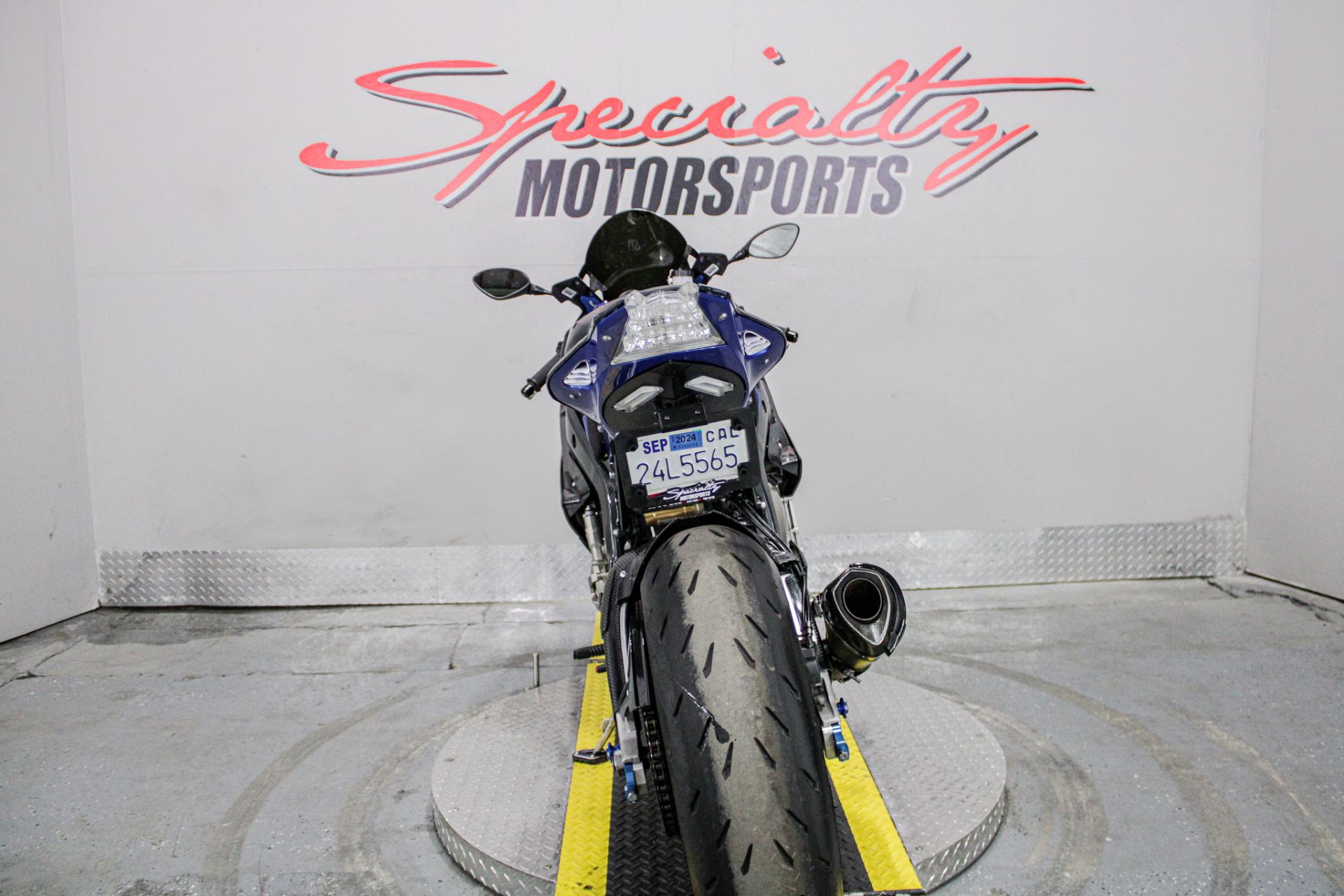 2014 BMW HP4 in Sacramento, California - Photo 6