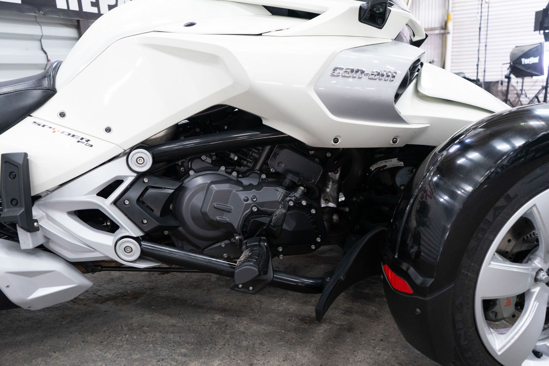 2015 Can-Am Spyder® F3 SE6 in Sacramento, California - Photo 10