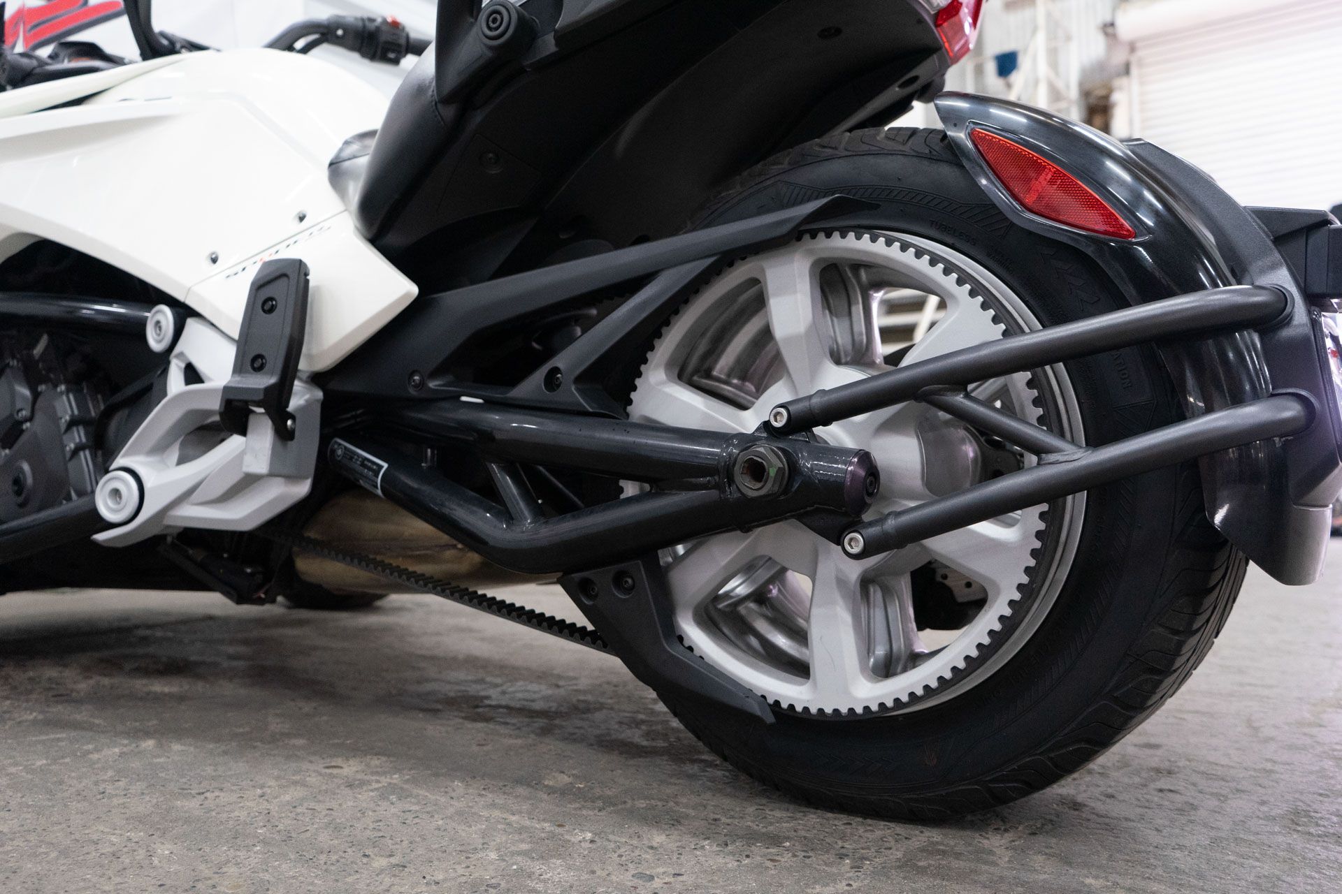 2015 Can-Am Spyder® F3 SE6 in Sacramento, California - Photo 13