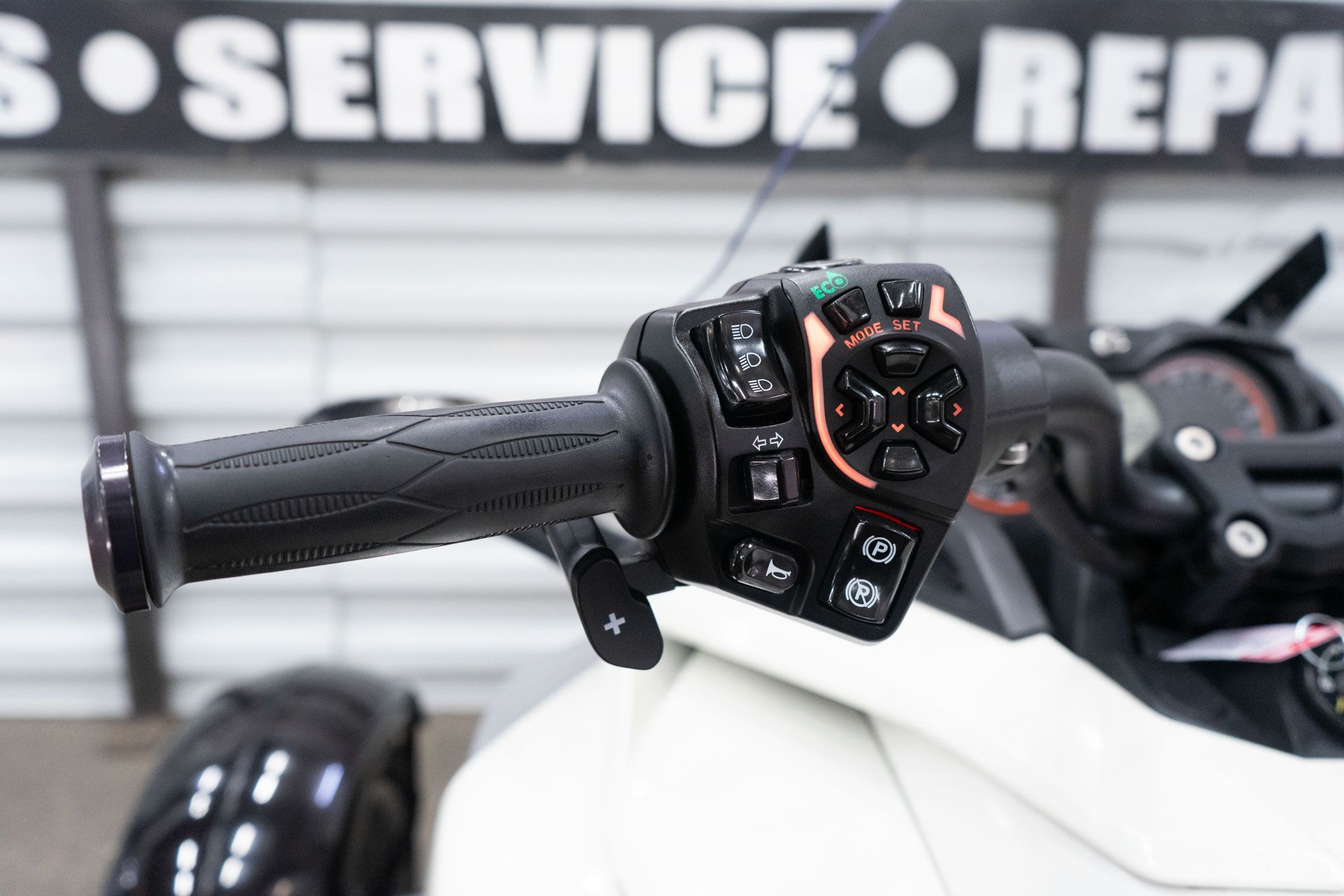 2015 Can-Am Spyder® F3 SE6 in Sacramento, California - Photo 14