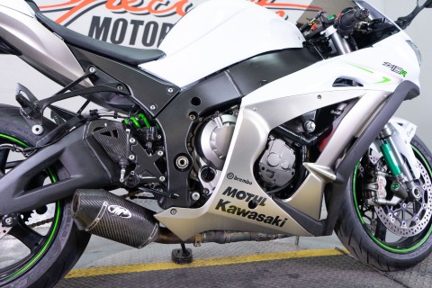 2017 Kawasaki Ninja ZX-10R ABS in Sacramento, California - Photo 11