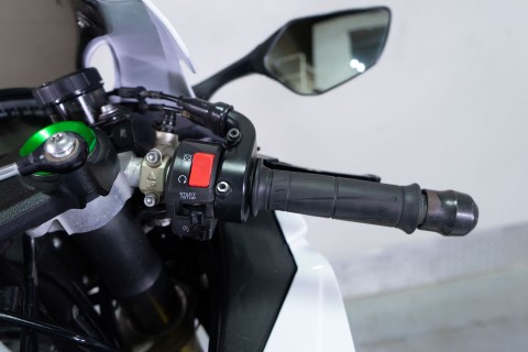 2017 Kawasaki Ninja ZX-10R ABS in Sacramento, California - Photo 16