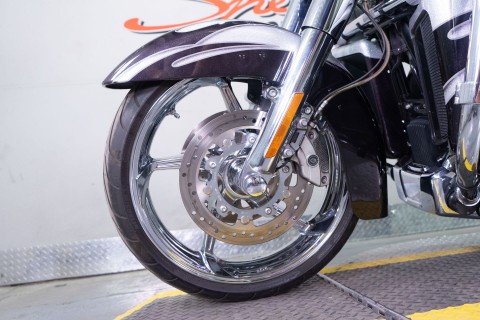 2015 Harley-Davidson CVO™ Street Glide® in Sacramento, California - Photo 10