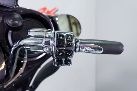 2015 Harley-Davidson CVO™ Street Glide® in Sacramento, California - Photo 14