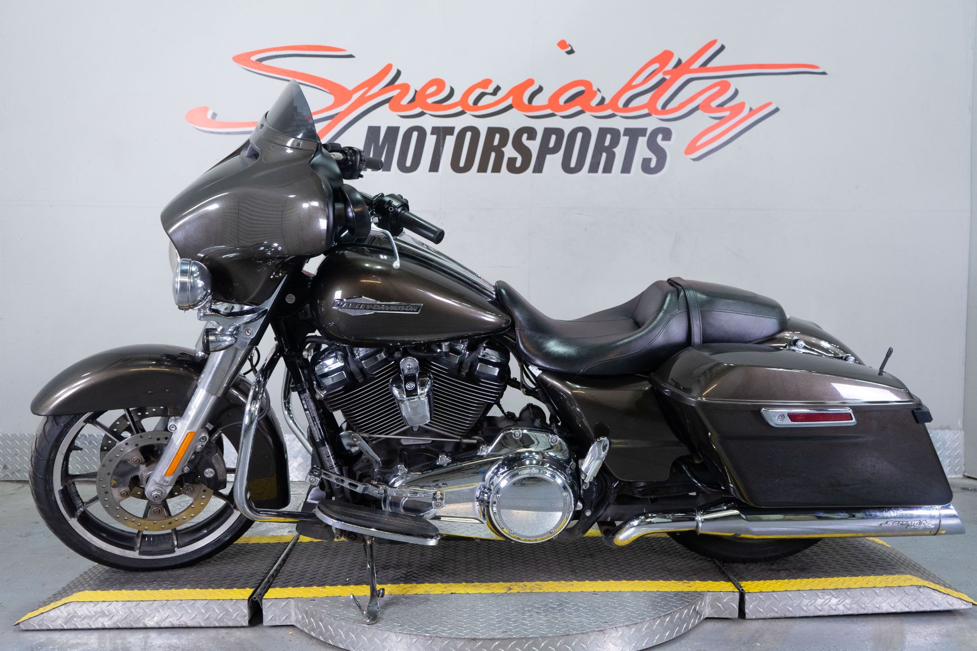 2021 Harley-Davidson Street Glide® in Sacramento, California - Photo 4