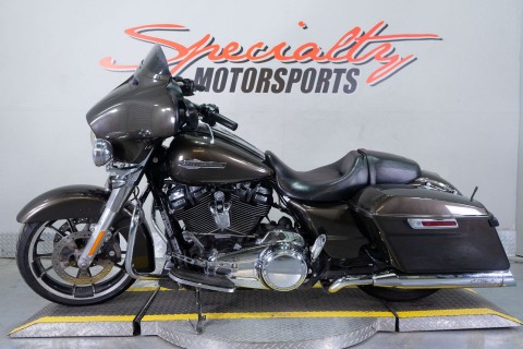 2021 Harley-Davidson Street Glide® in Sacramento, California - Photo 4