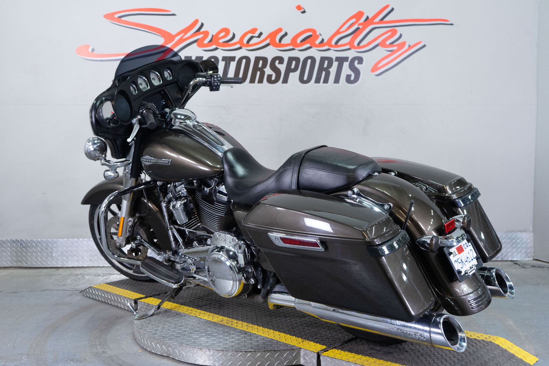 2021 Harley-Davidson Street Glide® in Sacramento, California - Photo 5